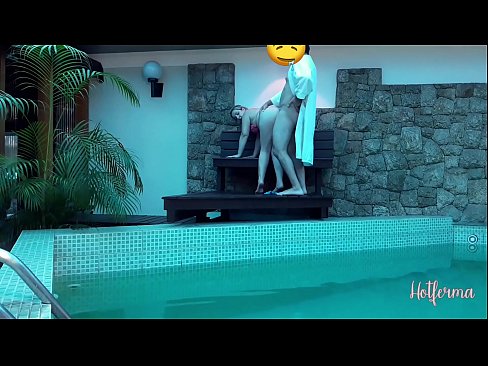 ❤️ Boss neskamea igerilekura gonbidatzen du, baina ezin izan dio beroari eutsi ❤ Porno fb %eu.tubesexer-com.ruan ️❤