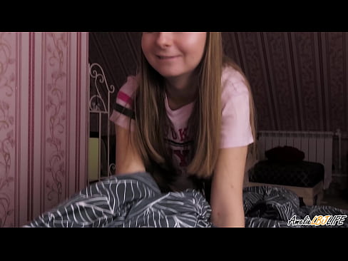❤️ Blondie-k bere BFF-ren sakon zurrupatzen du eta esperma jasotzen du ahoan ❤ Porno fb %eu.tubesexer-com.ruan ️❤